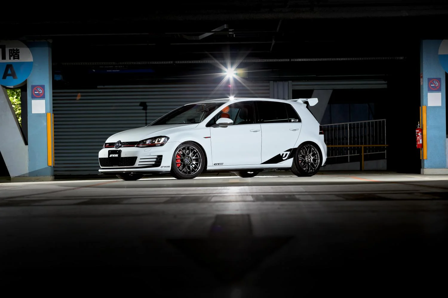 Emotion M8R 5 stud - Image 28