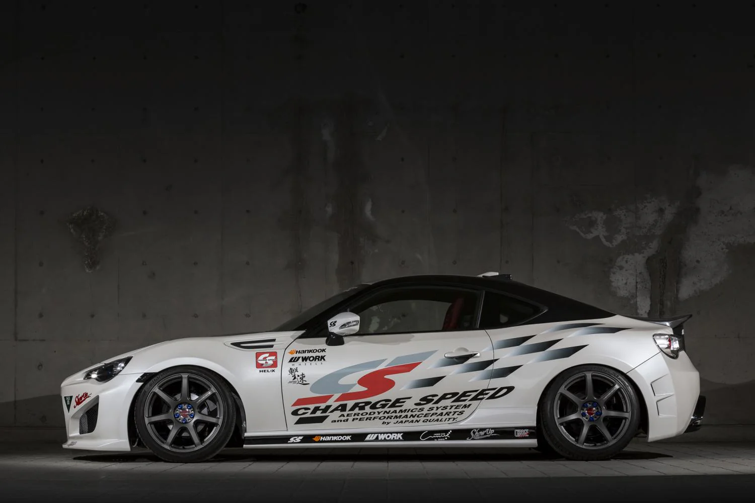 T7R 4 stud - Image 26